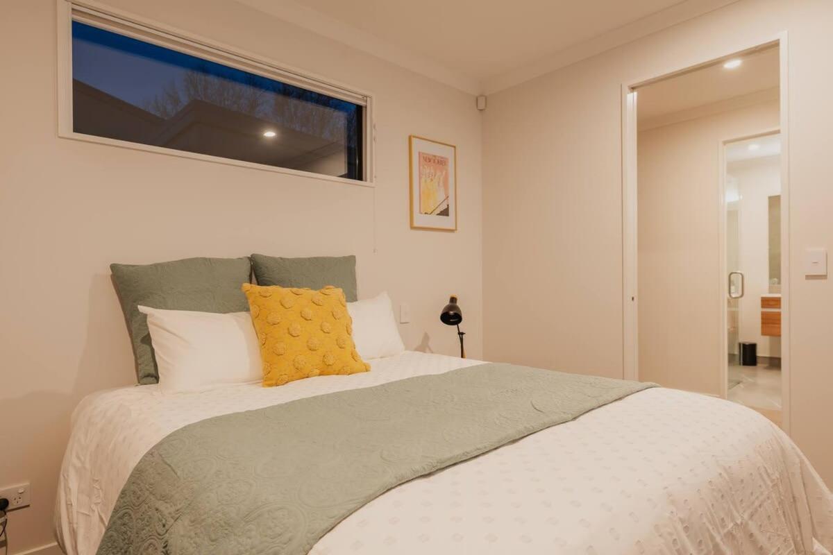 Elegant 3Br Home On Mustang Avenue クライストチャーチ エクステリア 写真