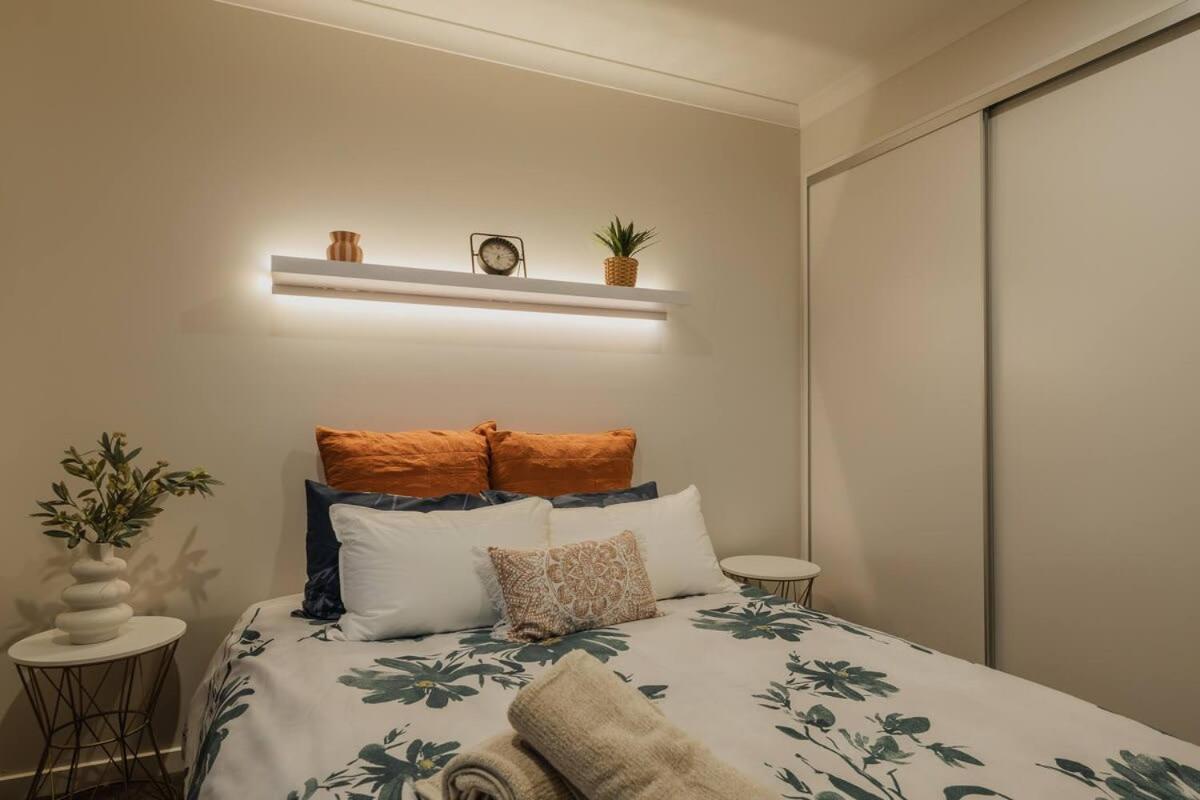 Elegant 3Br Home On Mustang Avenue クライストチャーチ エクステリア 写真